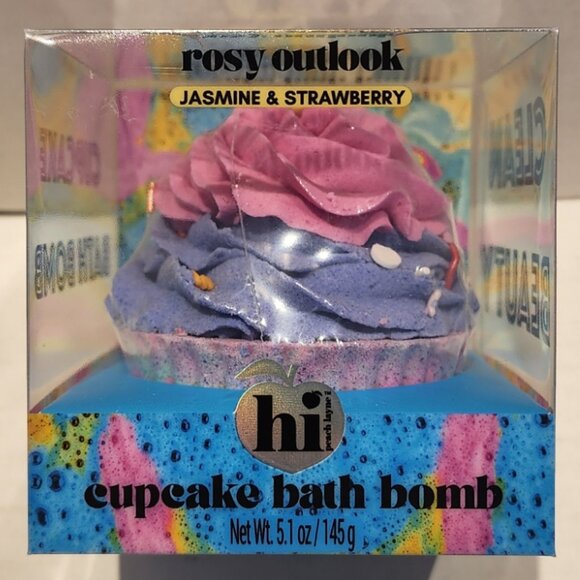 New Set of 3 Cupcake Bath Bombs - Floral/Woody, Fruity/Vanilla, Jasmine/Strawber - Picture 4 of 5